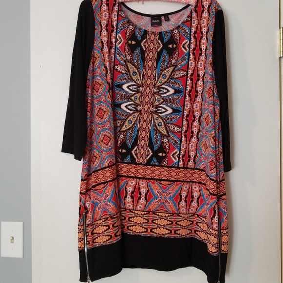 Tunic - Picture 1 of 3